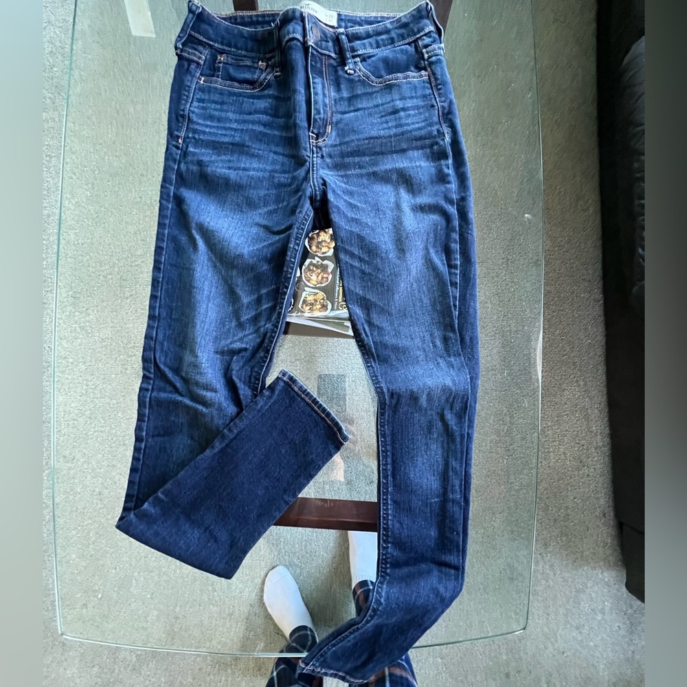 Hollister jeans